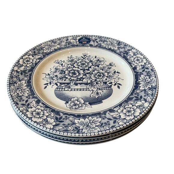 ROYAL STAFFORD Fine Porcelain 11in Dinner Plates Set of 4 Blue White Floral NEW - Picture 7 of 12